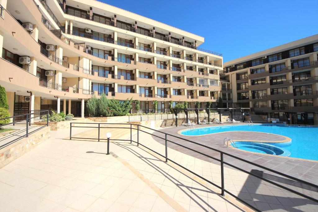 סבטי ולאס Menada Luxor Apartments מראה חיצוני תמונה