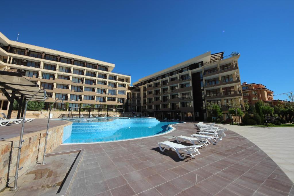 סבטי ולאס Menada Luxor Apartments מראה חיצוני תמונה